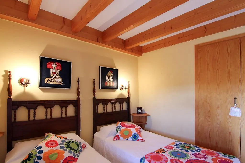 Hostal Cal Viudet Vell Caserras España